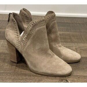 Vince Camuto Fileana French Taupe Suede Split Shaft Bootie Size 8.5 Womens EUC